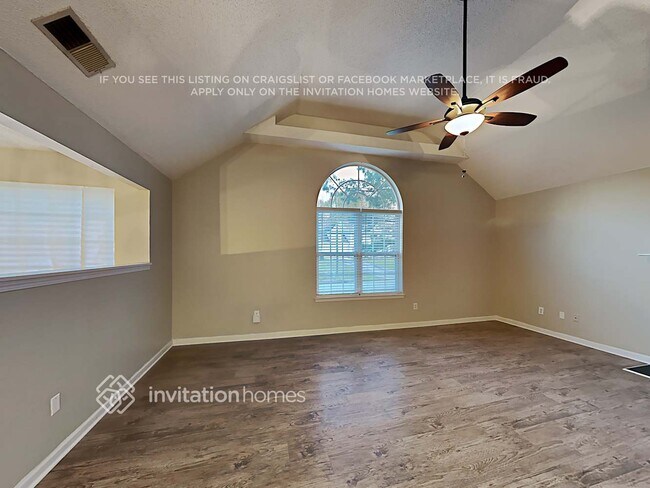Foto del edificio - 432 Pecan Wood Cir