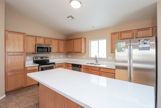 Foto del edificio - 39670 N Kristy Ln