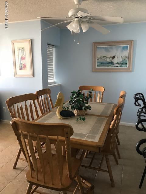 Building Photo - 1403 S Lake Park Blvd