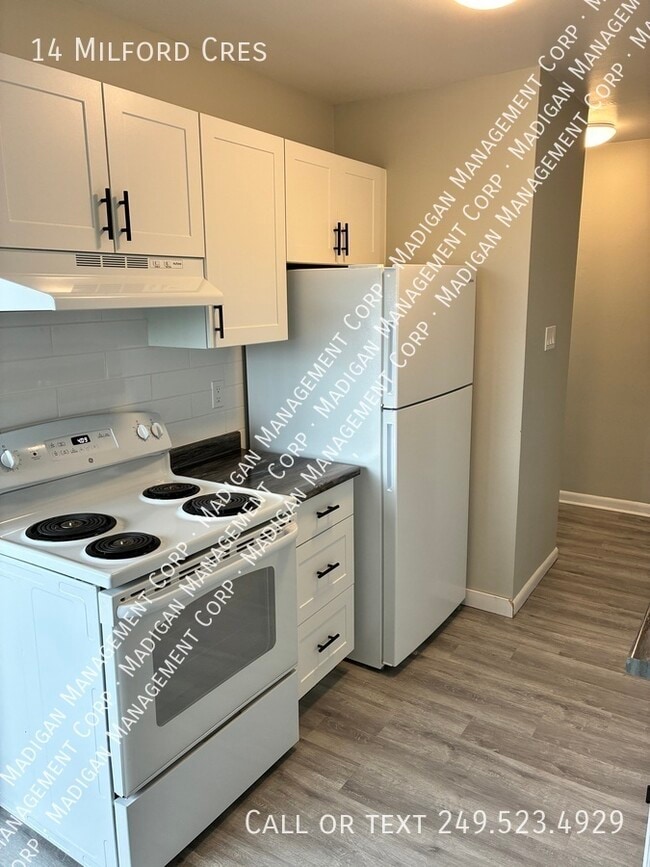 Photo du bâtiment - Move-In Special at The Milford – Save Big ...