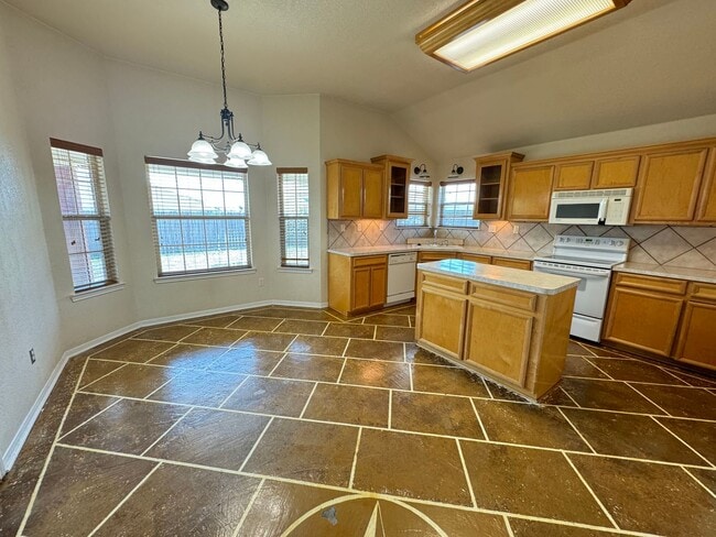 Foto del edificio - 4204 Boots Dr