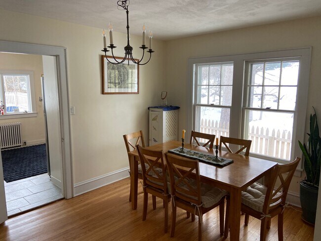 Dining Room - 31 Bilodeau Ct