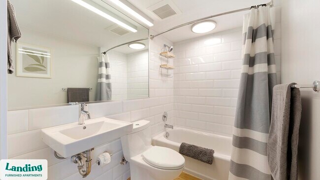 Foto del edificio - 135 Adams St