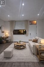 Building Photo - 488 Oakwood Ave