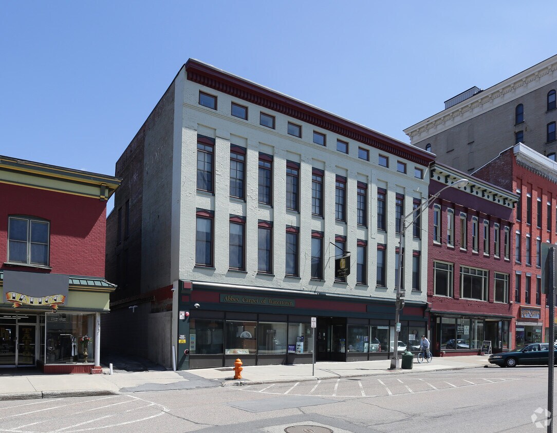 Primary Photo - 150 Court St