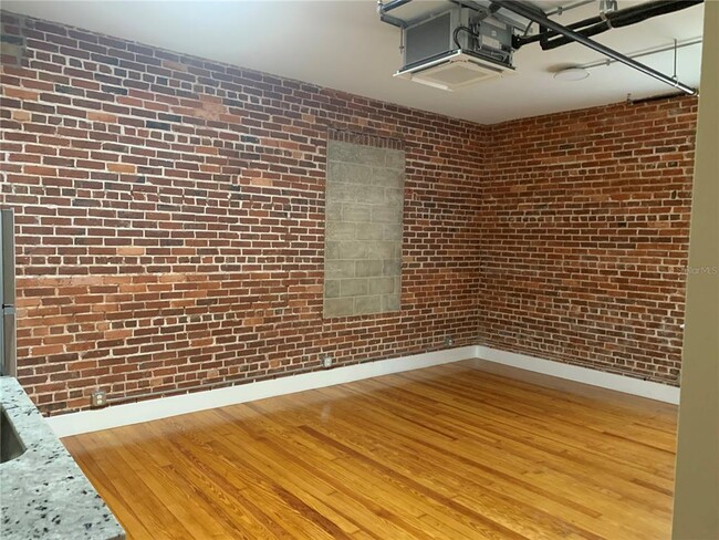 Building Photo - 306 W Wisconsin Ave