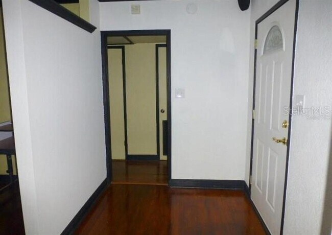 Foto del edificio - 322 S 4th St
