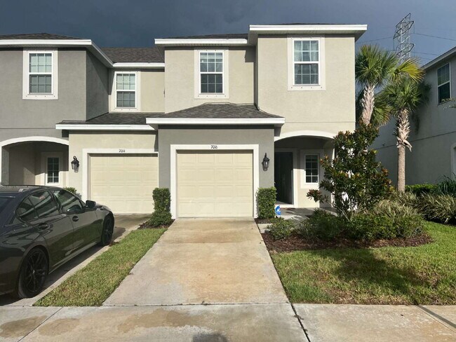 Foto del edificio - 7016 Grand Elm Dr