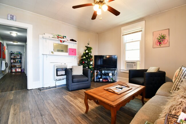 Foto del edificio - 1837 6th Ave