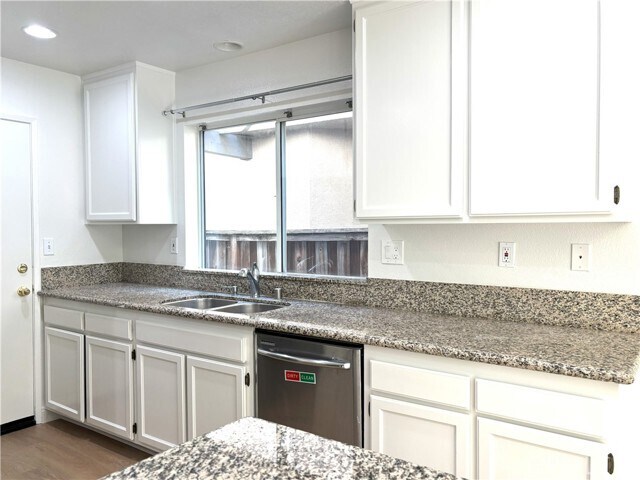 Building Photo - 9 Tuolumne Way