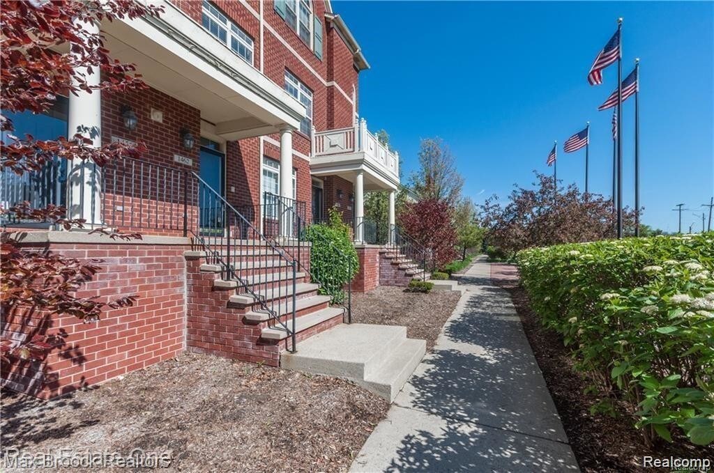 1462 Devon Ln, Troy, MI 48084 Condo for Rent in Troy, MI