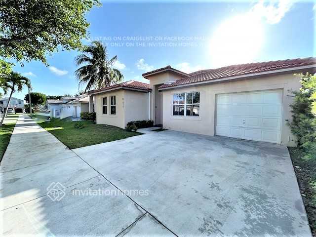 Building Photo - 8153 SW 163rd Ave