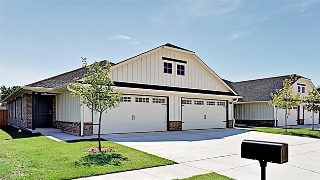 Building Photo - 4920 Avion Ct