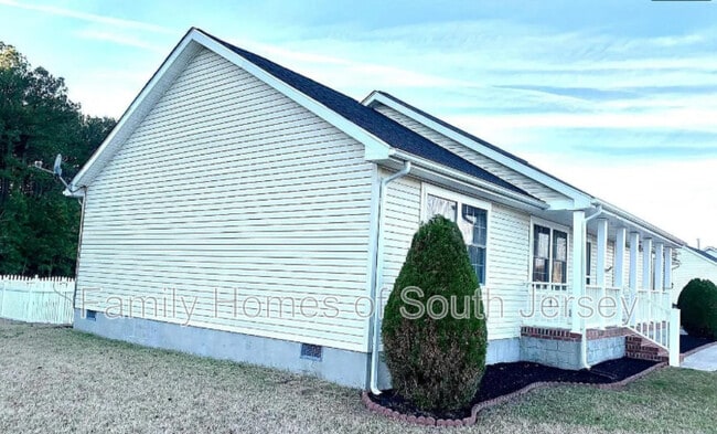 Building Photo - 25900 Country Meadows Dr