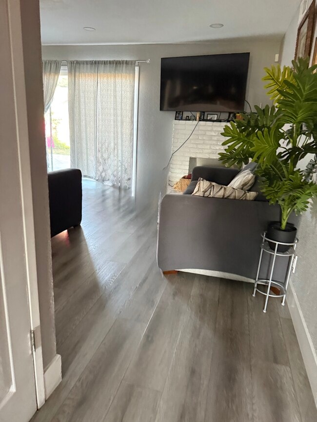Foto del edificio - 5916 Marlin Cir