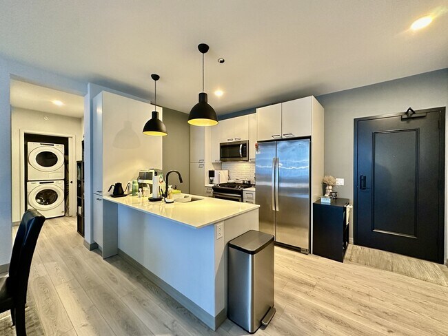 Foto del edificio - 2155 N Elston Ave