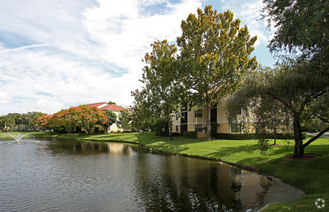 Primary Photo - Grand Marquis Condominium Homes