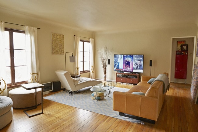 Foto del edificio - 2424 Tesla Ter