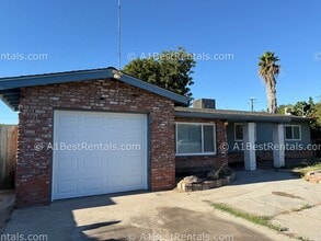 Building Photo - 3808 Sierra St