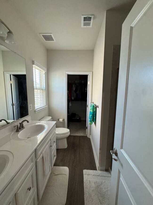 Foto del edificio - Biground