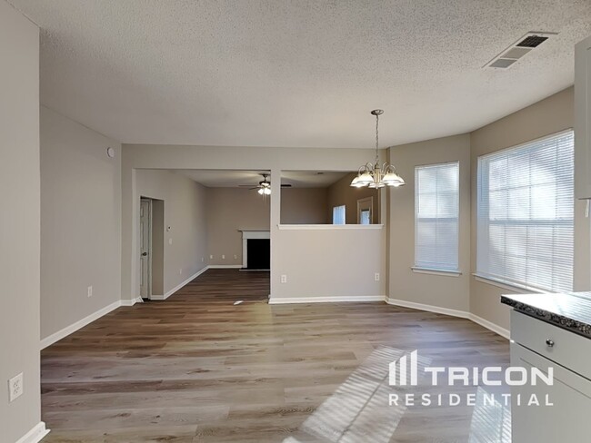 Foto del edificio - 4315 Bridle Point Pkwy