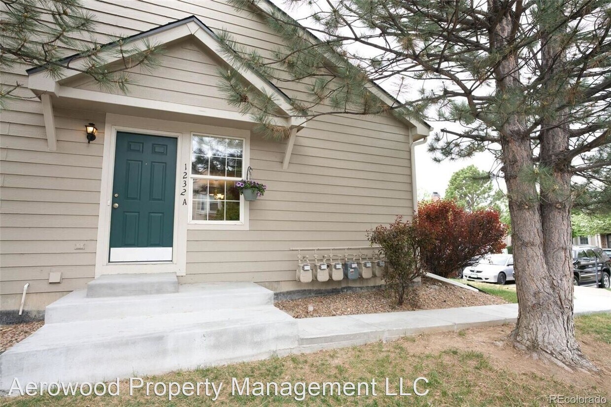 Foto principal - 4 br, 2 bath House - 1232 S Waco Street #A