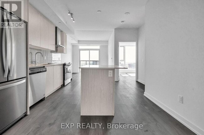 Building Photo - 55 Duke St W