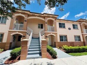 Building Photo - 1251 SE 28th Ct