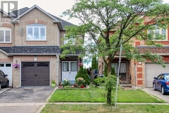 Building Photo - 74 Fountainbridge Dr