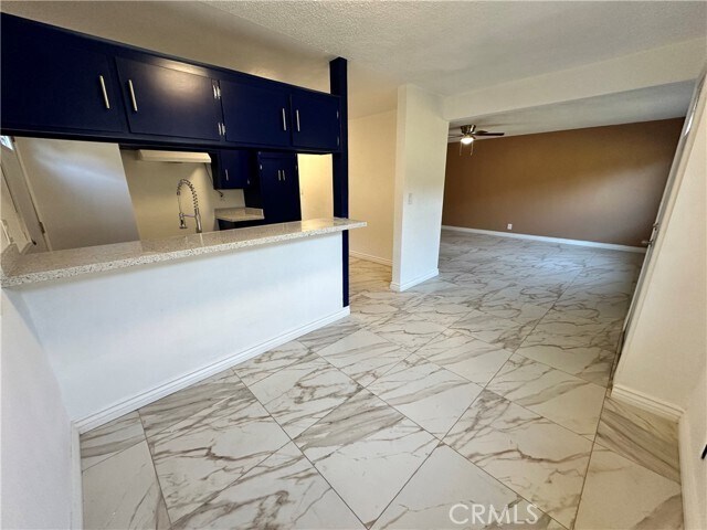 Foto del edificio - 9234 San Juan Ave