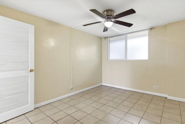 Foto del edificio - 85-175 Farrington Hwy #B123