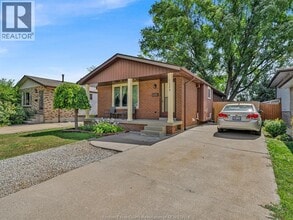 Building Photo - 1329 Azalia Crescent
