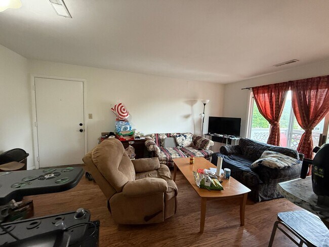 Foto del edificio - Easy Living Near Virginia Tech – 3BR Condo in University Place