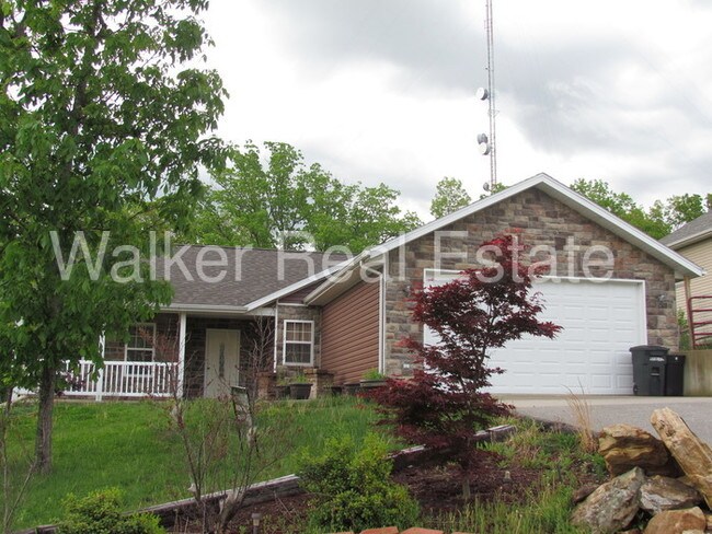 Building Photo - 21654 Lindsay Ln
