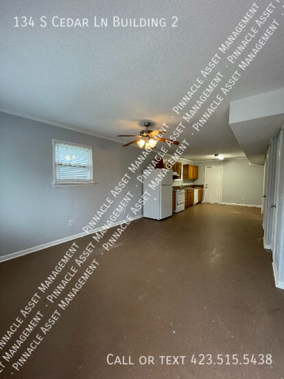 Building Photo - 134 S Cedar Ln
