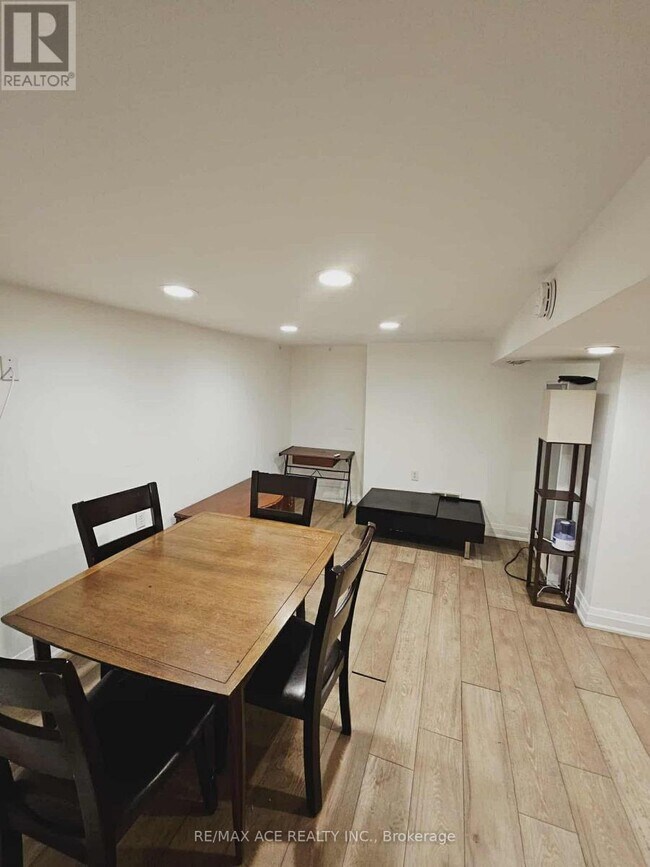 Building Photo - 50 Jeavons Ave