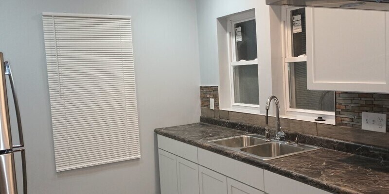 Primary Photo - 2022 Switzer Ave