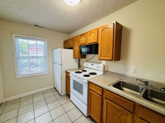 Foto del edificio - 409B Miller St SE
