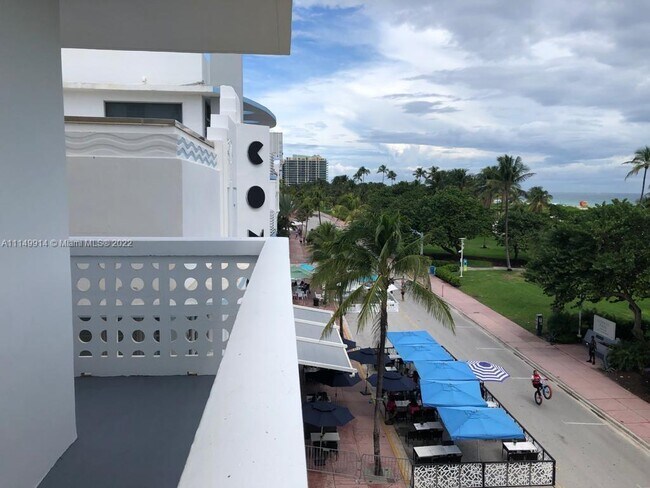 Foto del edificio - 1024 Ocean Dr