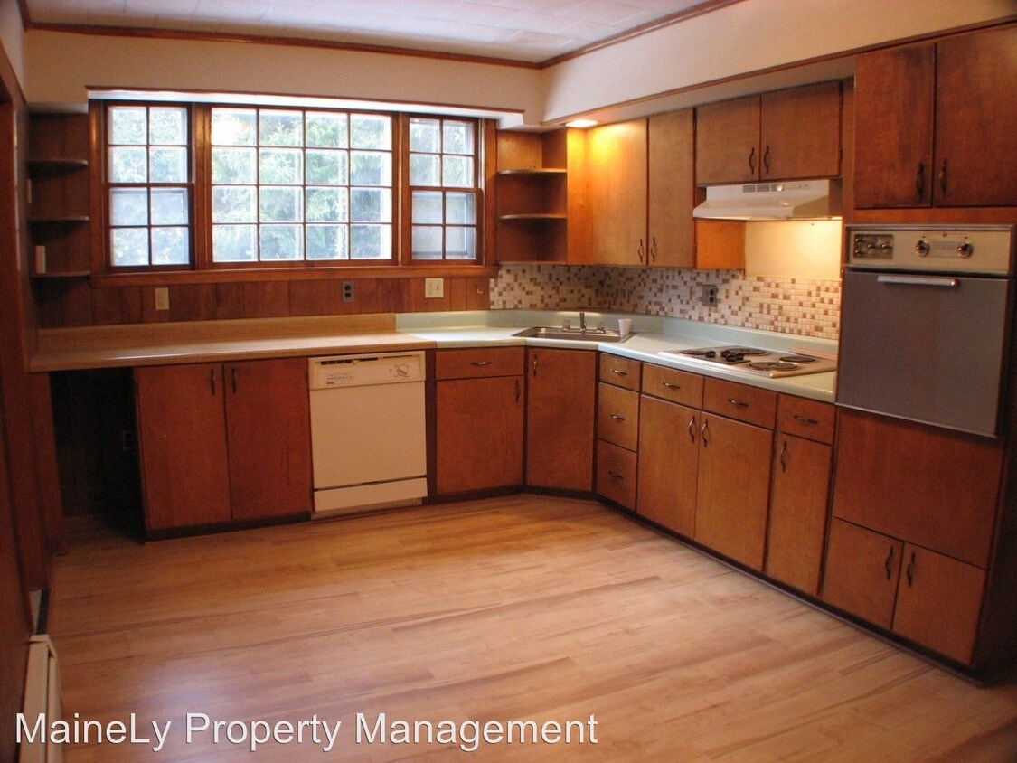 Primary Photo - 265 Ferry Rd