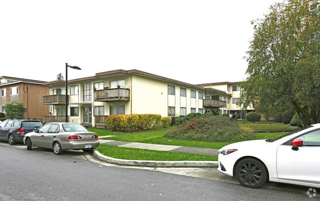Building Photo - Dow 1