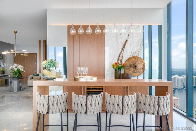 Building Photo - 17141 Collins Ave