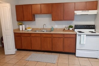 Building Photo - 134 S Bend Ct