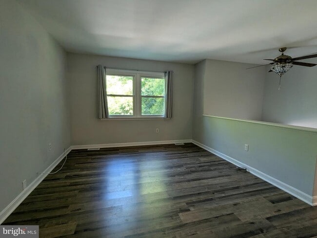 Building Photo - 3813 Oak St
