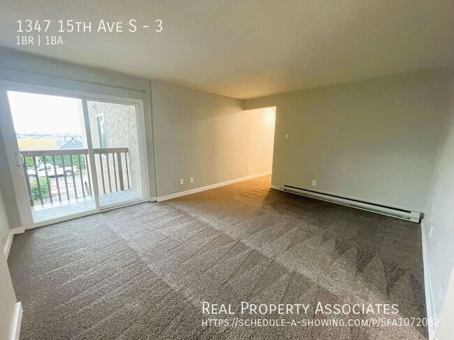 Building Photo - Corner Unit 1 bd Apartment - City View & Deck