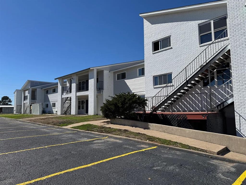 Foto del edificio - 345 FM86