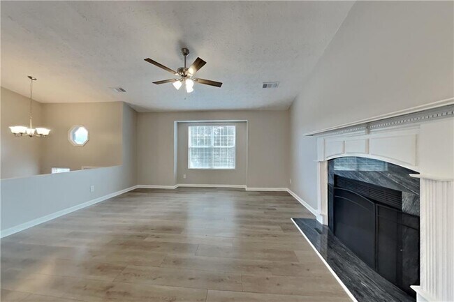 Building Photo - 3202 Windgate Dr