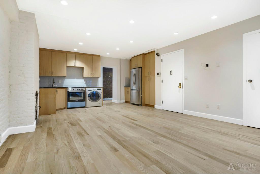 Foto principal - 160 E 39th St