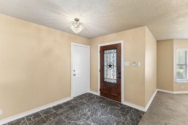 Building Photo - 1300 Chalk Ln