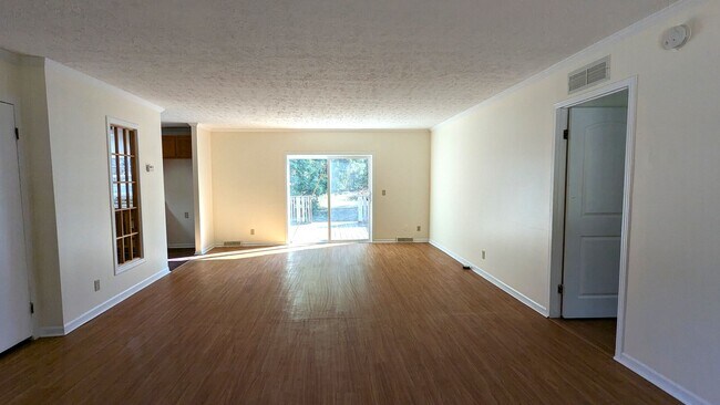 Foto del edificio - 182 N Walker Rd